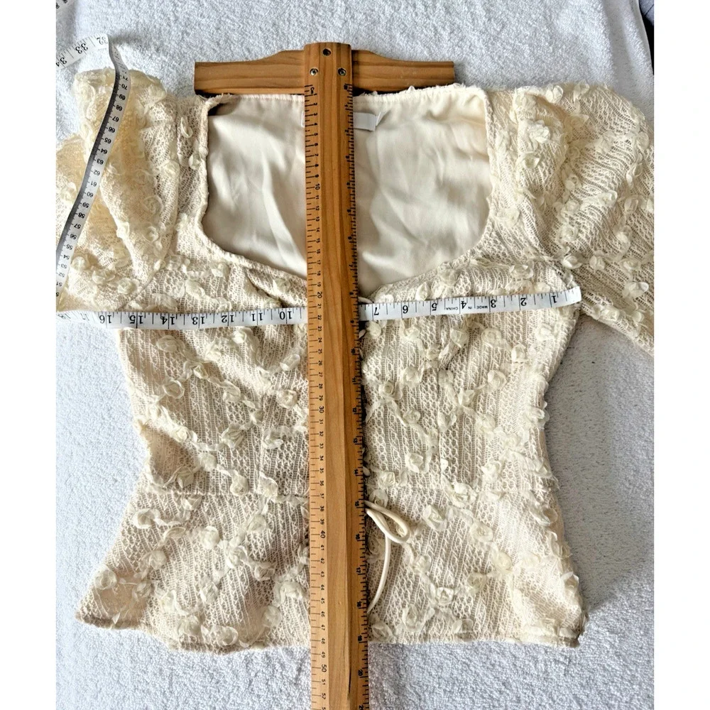 ASTR the Label Cherian Floral Appliqué Lace Top peplum Cream Fairy coquette Sz-S